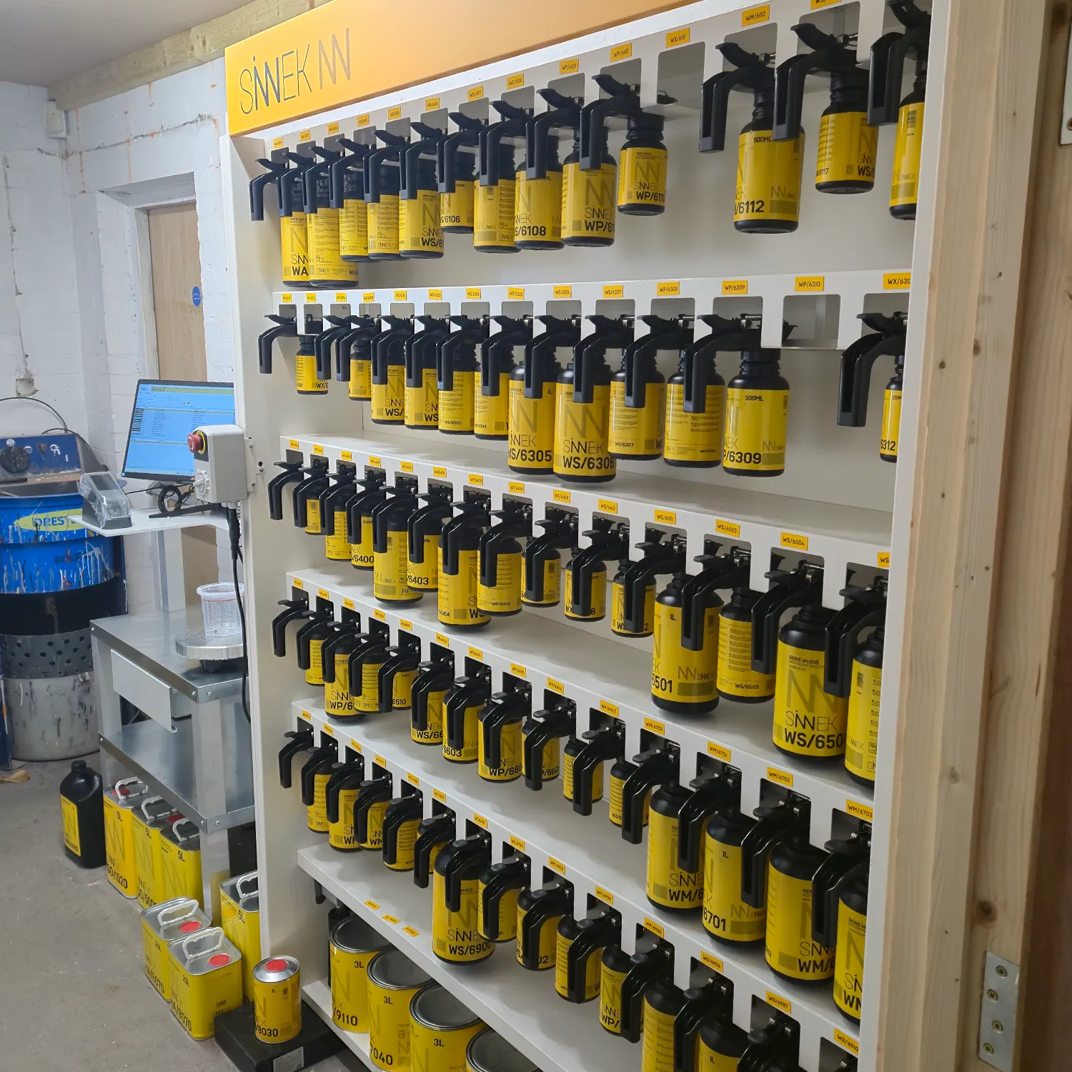 Sinnek paint mixing scheme installed in a professional paint mixing room
